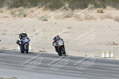 media/Oct-05-2025-CVMA (Sun) [[beeef4f201]]/Race 10-Formula Lightweight Twins Shootout/